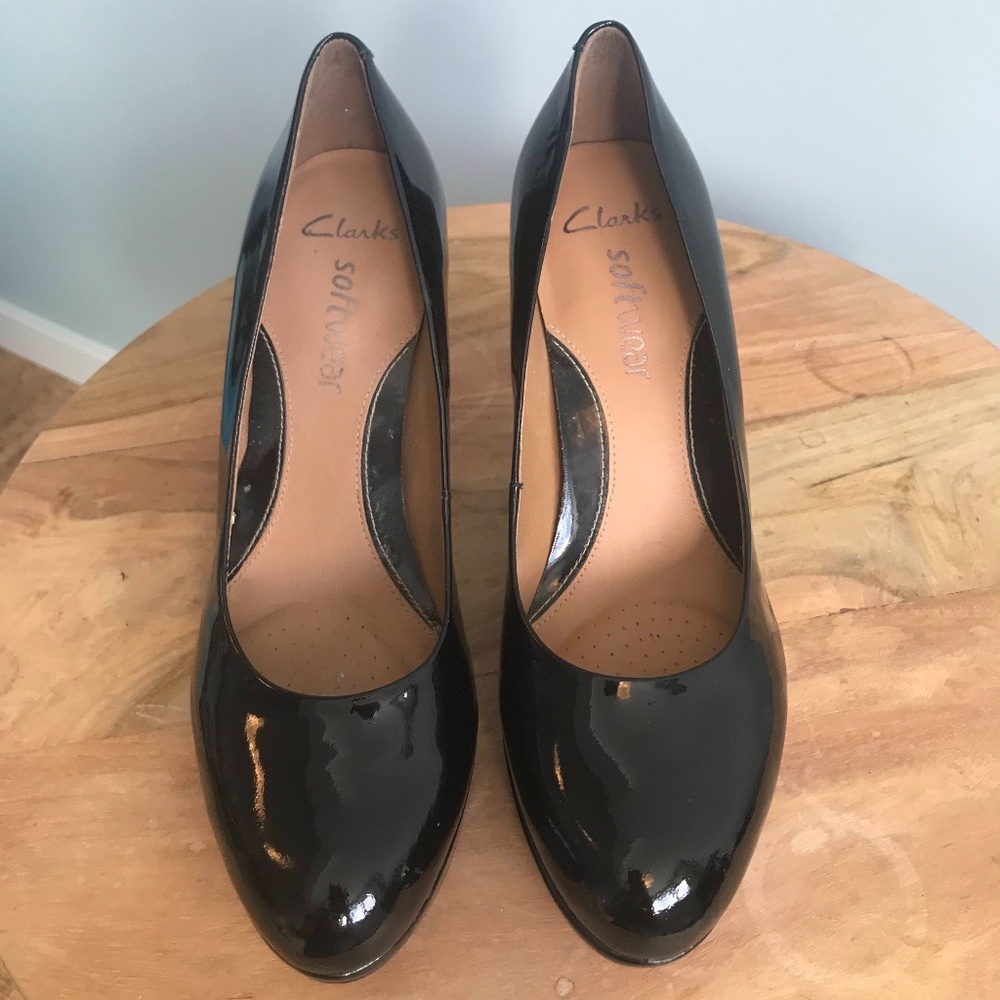 Clarks platform pumps